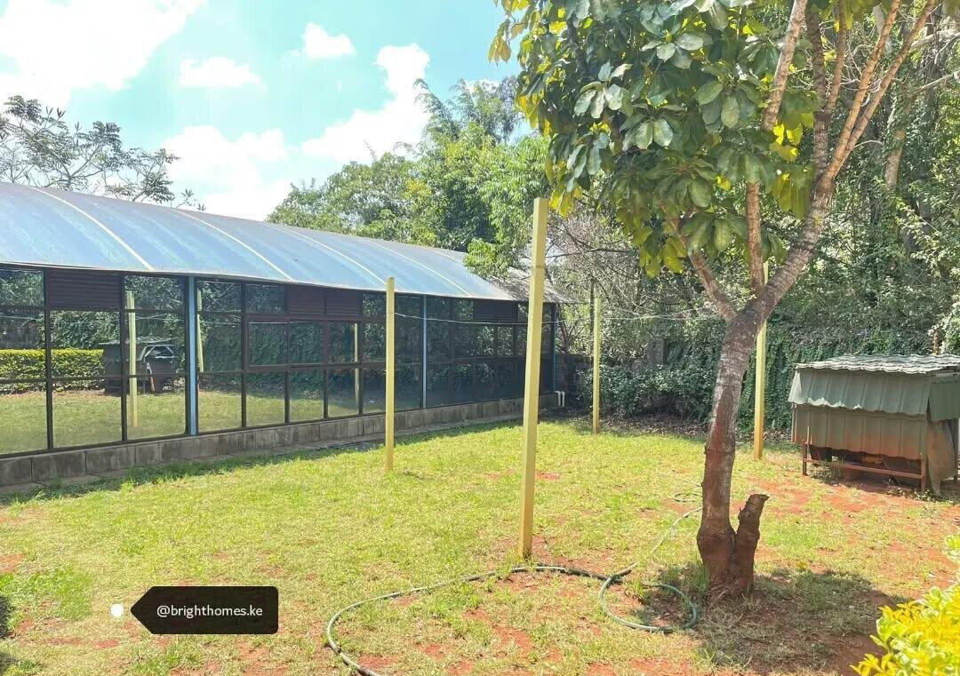 9-Ensuite Villa with Indoor Pool & Commercial Potential - Spring Valley