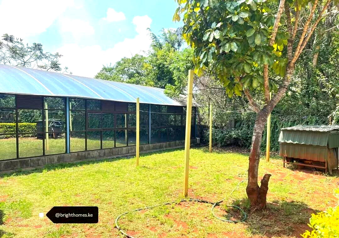 9-Ensuite Villa with Indoor Pool & Commercial Potential - Spring Valley