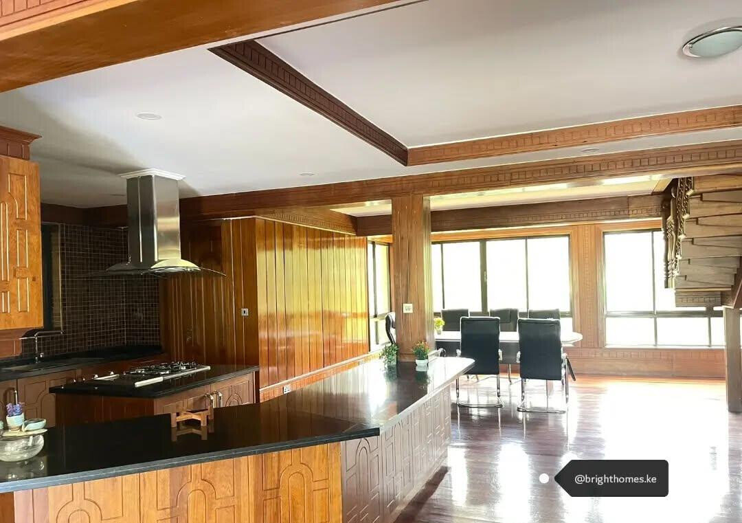9-Ensuite Villa with Indoor Pool & Commercial Potential - Spring Valley