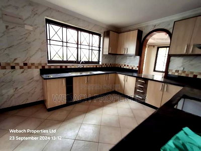 5bdrm Townhouse / Terrace in Ap, Gateway Mall Area for rent - Image 16