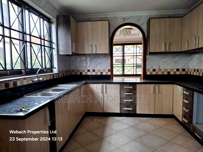 5bdrm Townhouse / Terrace in Ap, Gateway Mall Area for rent - Image 10
