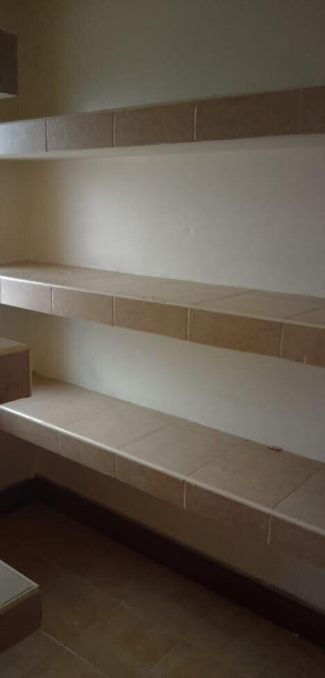 Distress Sale: 5BR All-Ensuite Townhouse with Pool & Clubhouse - Runda