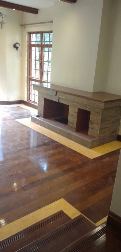 Distress Sale: 5BR All-Ensuite Townhouse with Pool & Clubhouse - Runda