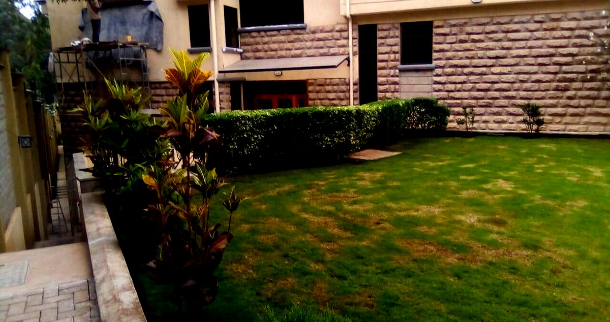 Brand-New 5BR Townhouse with Jacuzzi & Lift - Lavington