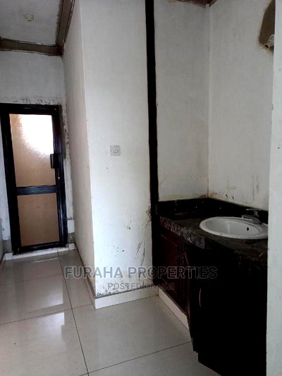 3bdrm Apartment in Nyali for rent - Image 5