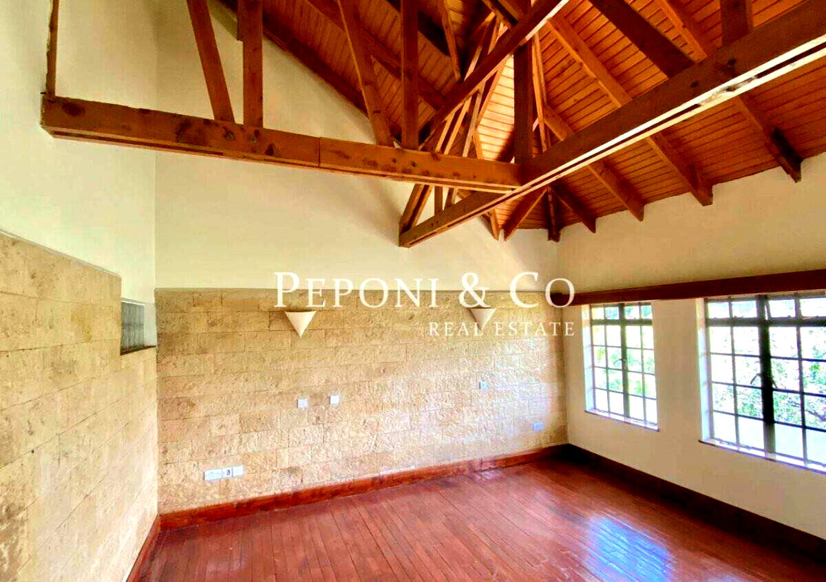 4 En-Suite Duplex with Vaulted Ceilings & Community Feel - Kilimani