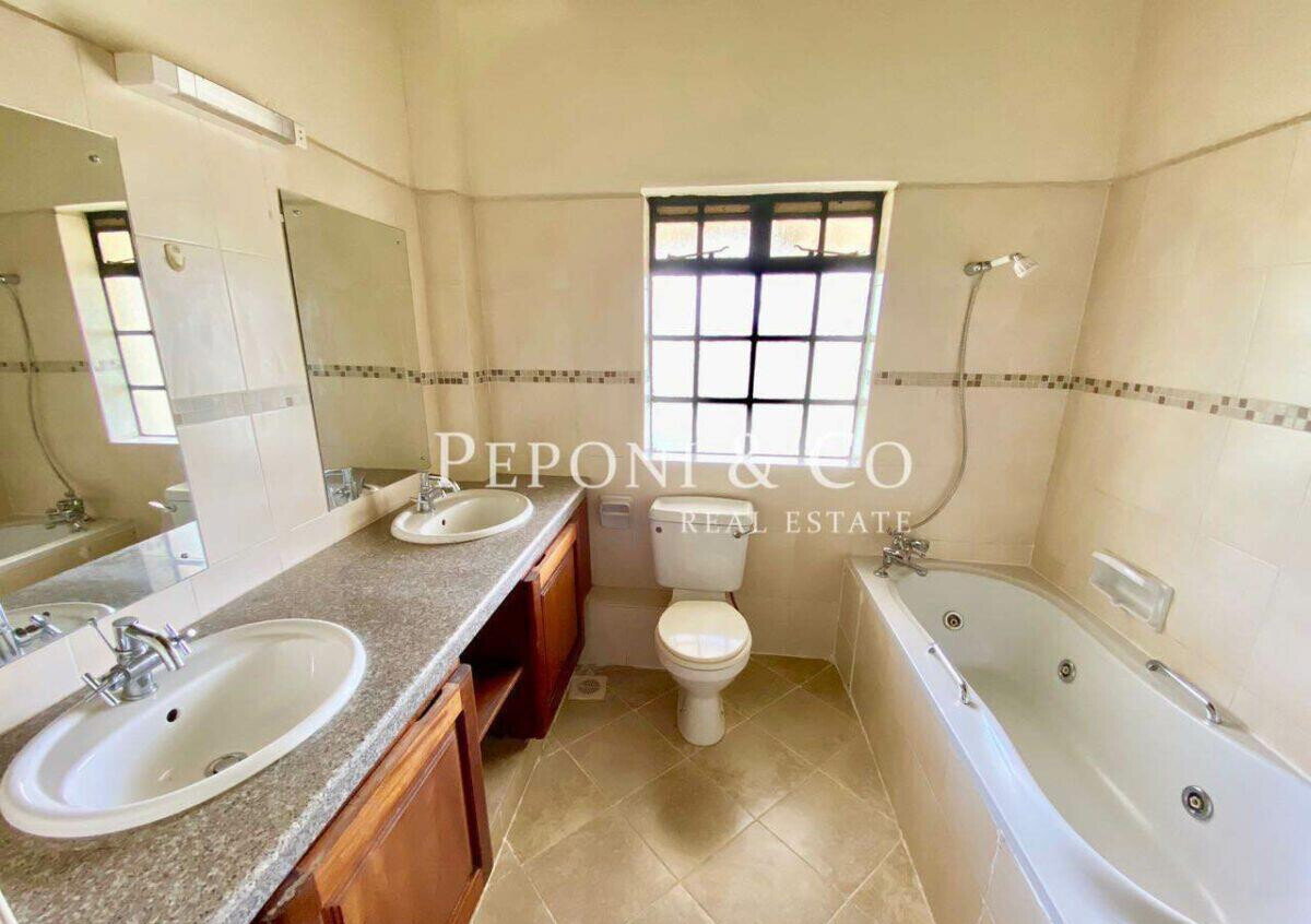 4 En-Suite Duplex with Vaulted Ceilings & Community Feel - Kilimani