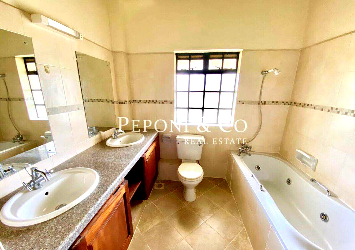 4 En-Suite Duplex with Vaulted Ceilings & Community Feel - Kilimani