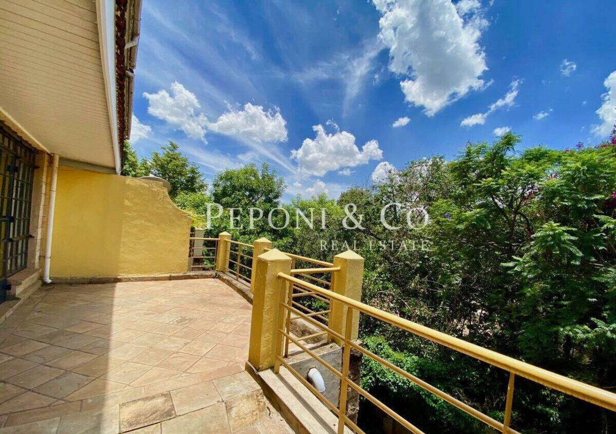 4 En-Suite Duplex with Vaulted Ceilings & Community Feel - Kilimani