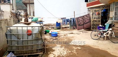 8 Bedroom House for Sale in South C - Image 4