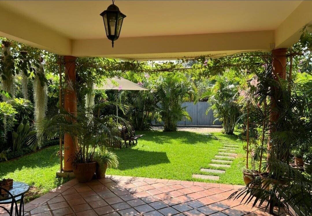 5 En-Suite Townhouse with DSQ & Garden - Kilimani