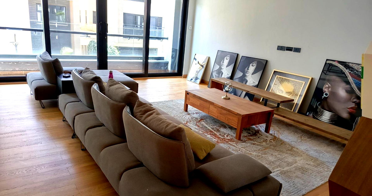 Private Elevator & Pool Townhouse - Lavington