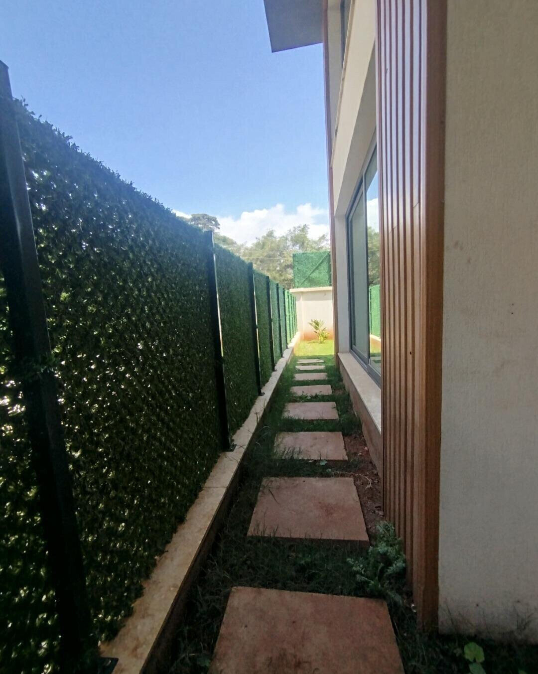 Newly Built 5BR All-Ensuite Townhouse with Gym & Garden - Lavington