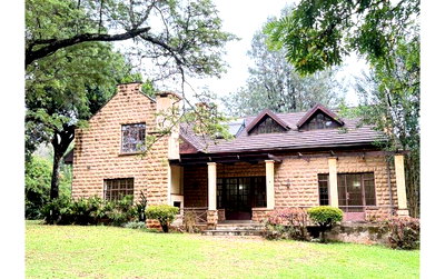50x100 Plot with 5BR Mansion