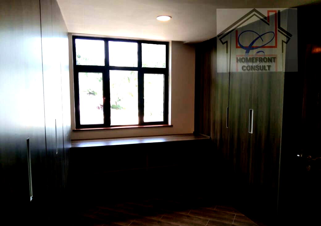 5-Ensuite Villa with Elevator & Pool - Spring Valley