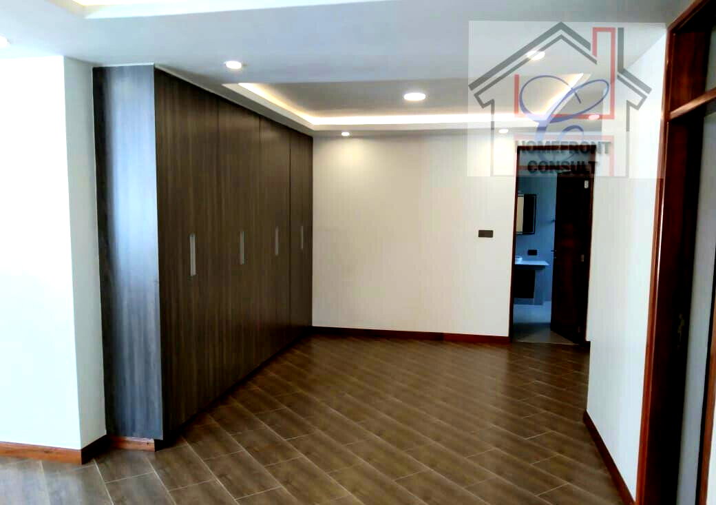 5-Ensuite Villa with Elevator & Pool - Spring Valley