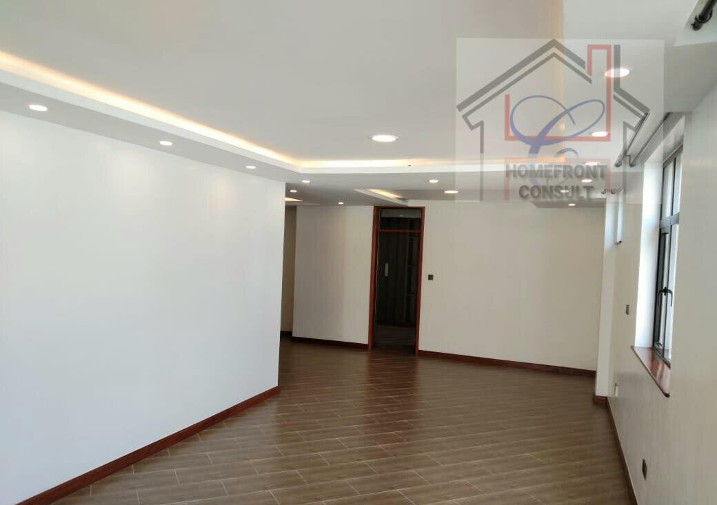5-Ensuite Villa with Elevator & Pool - Spring Valley