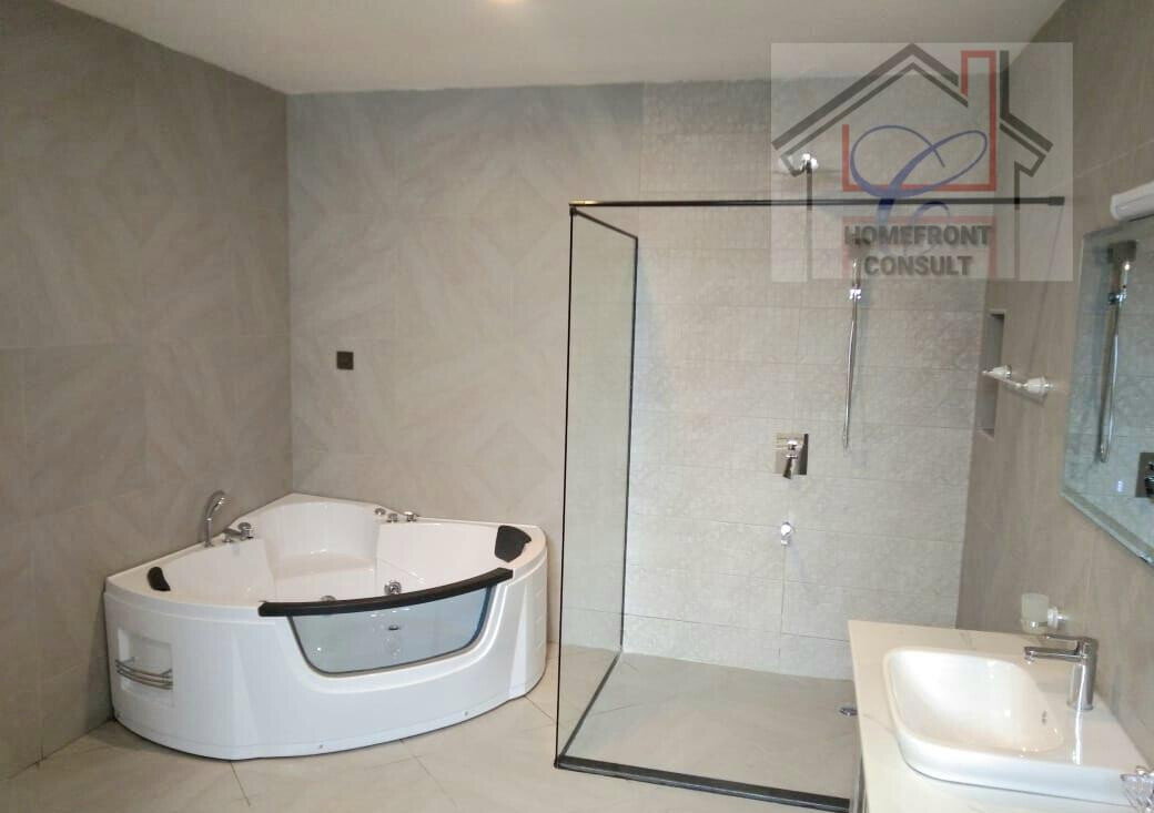 5-Ensuite Villa with Elevator & Pool - Spring Valley