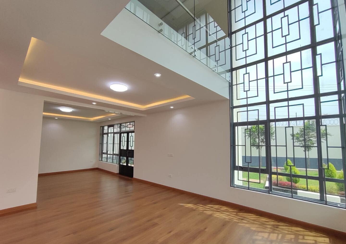 4BR Townhouse with DSQ & Ready Title - Thika Githingiri