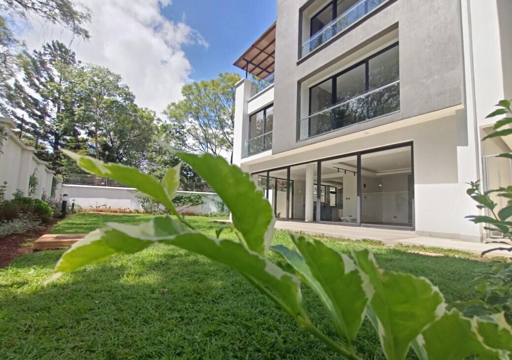 4-Bed Townhouse with Staff Quarters & Garden - Lavington