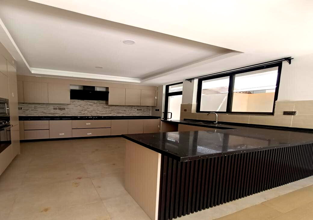 4-Bed Townhouse with Staff Quarters & Garden - Lavington
