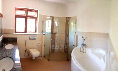 4bdrm Villa in Nyali for sale - Image 11