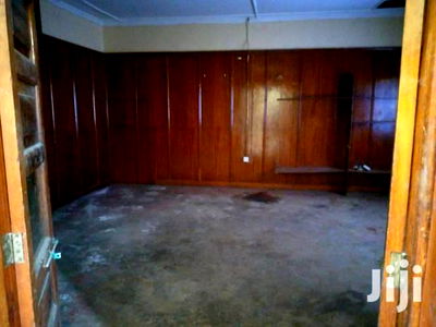 Warehouse to Let - Image 6