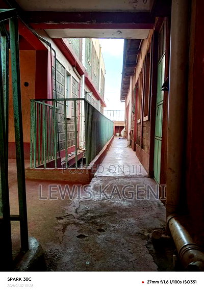 Commercial Miniflat for Sale - Image 3