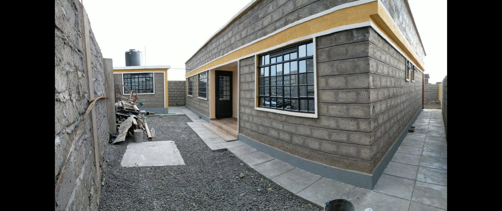 4BR Townhouse with DSQ on 1/8 Acre - Kitengela Milimani