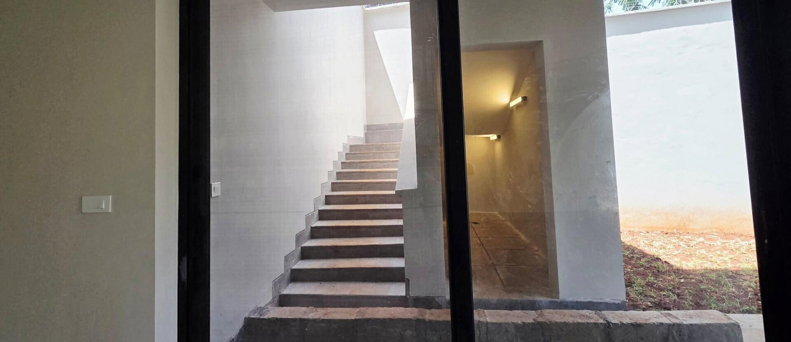 5BR Townhouse with Garden at KSh 115M