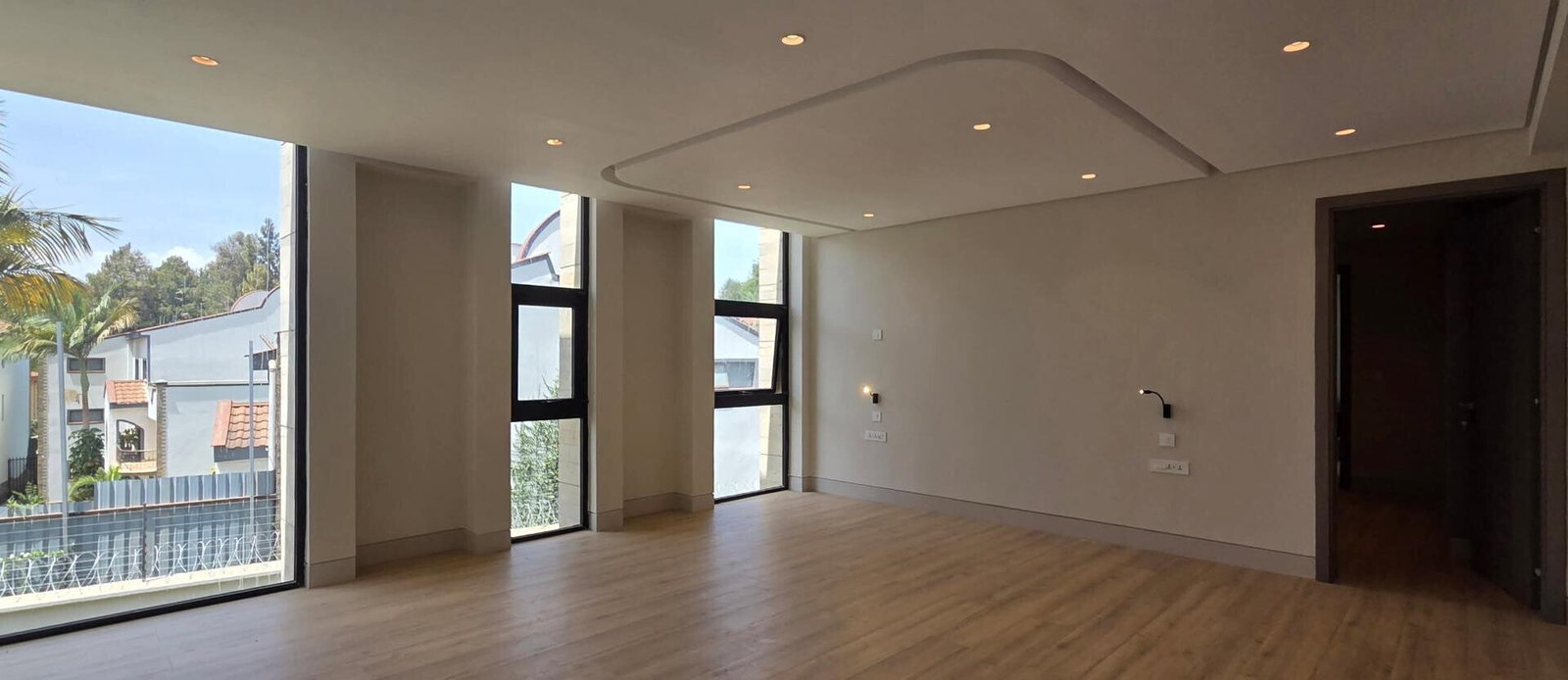 5BR Townhouse with Garden at KSh 115M