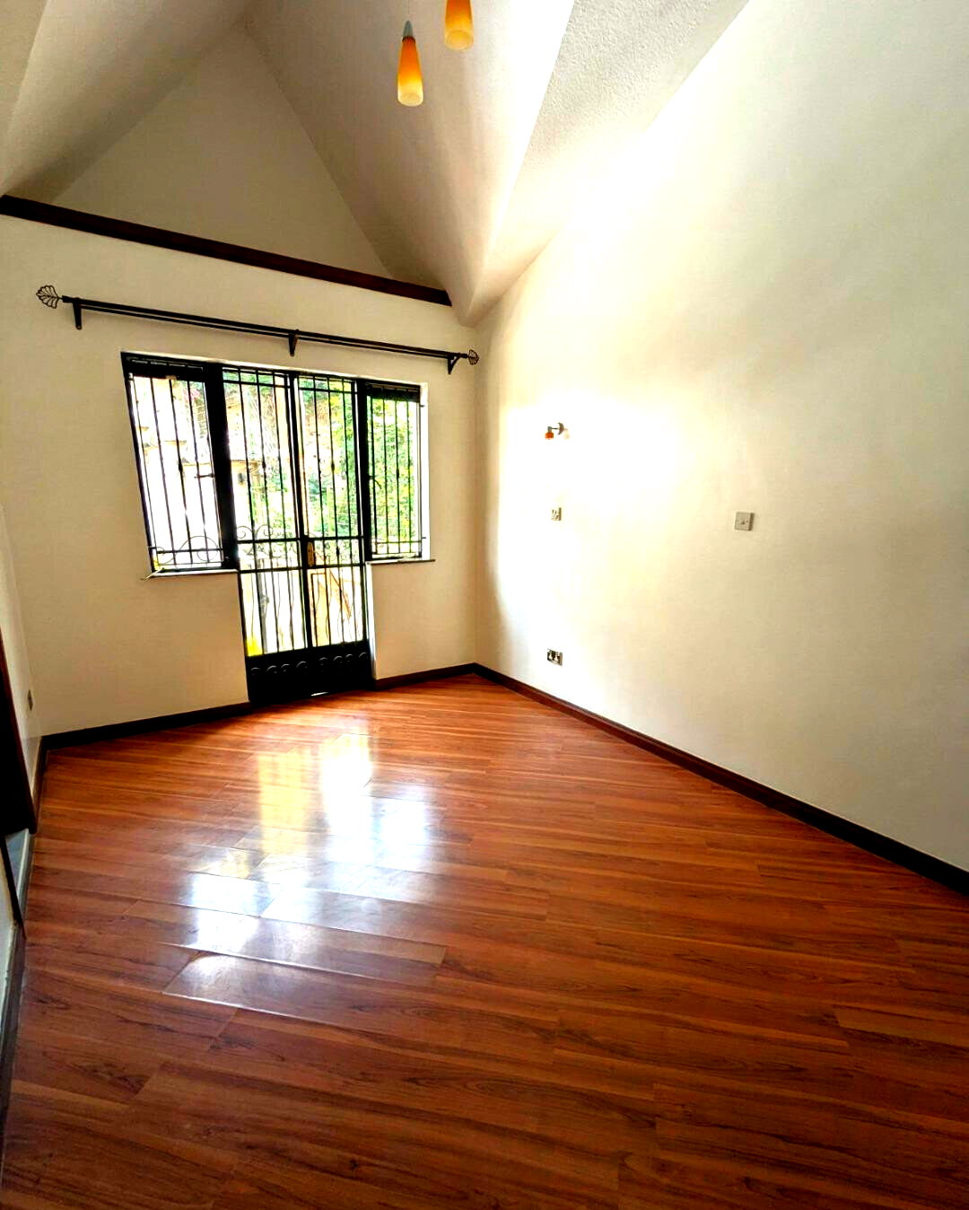 4BR Townhouse with Gym & Garden in Westlands