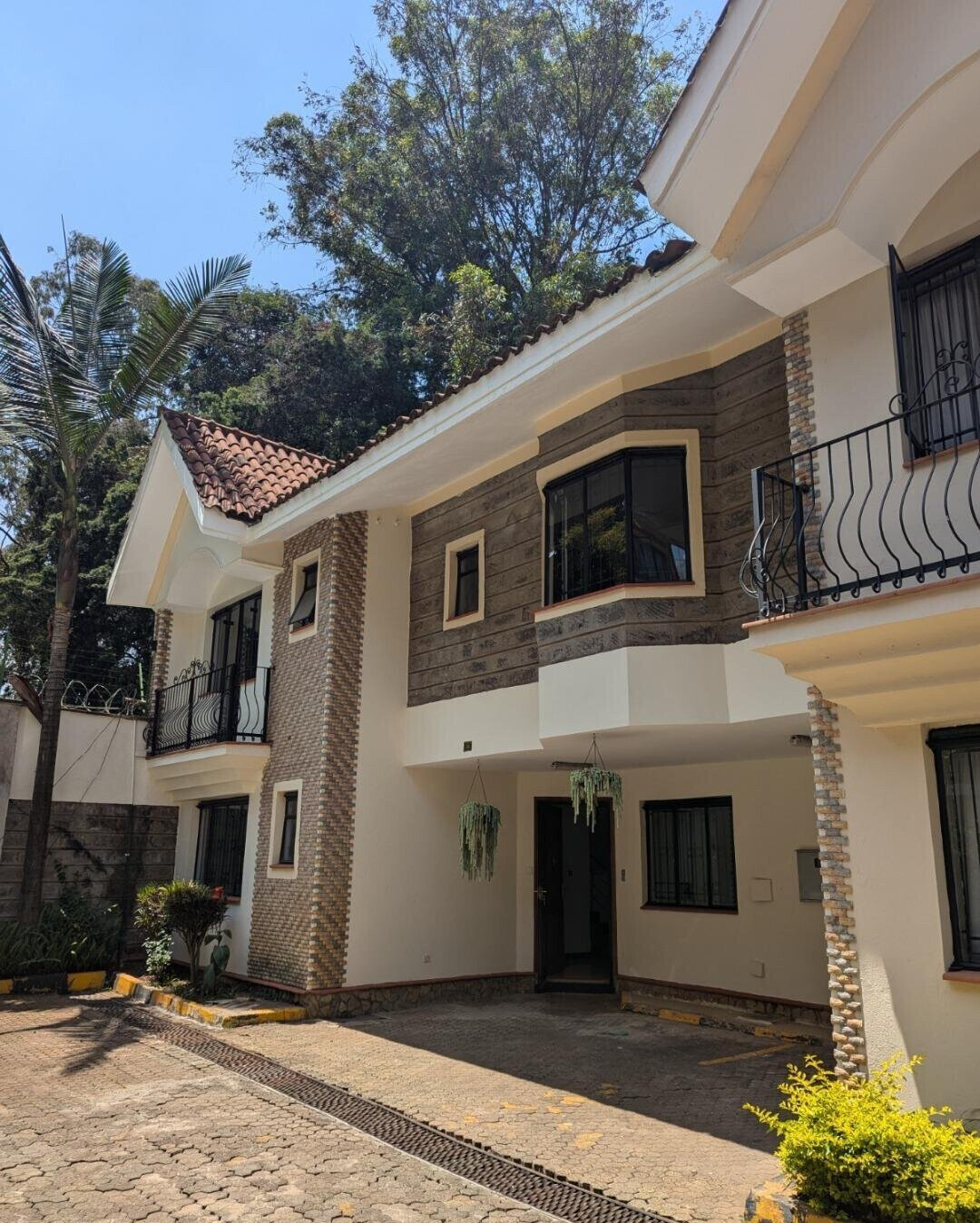4BR Townhouse with Gym & Garden in Westlands