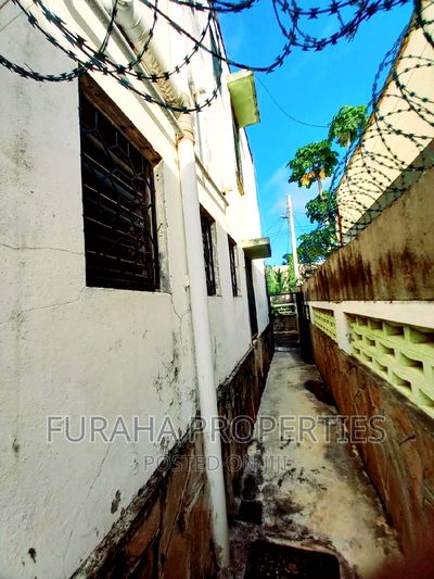 4bdrm Maisonette in Bombolulu for sale - Image 2