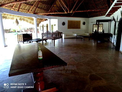 Furnished 4bdrm Villa in Malindi for sale - Image 4