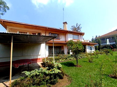 5bdrm House in Thome Estate for sale - Image 2