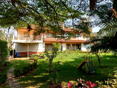 5bdrm House in Thome Estate for sale - Image 1