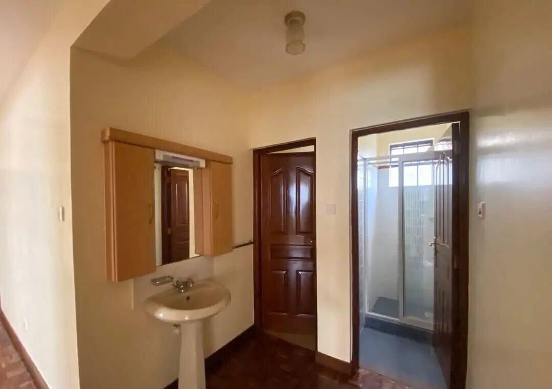 Spacious 2BR with Master Ensuite in Kilimani - KES 12M