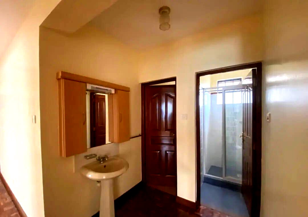Spacious 2BR with Master Ensuite in Kilimani - KES 12M