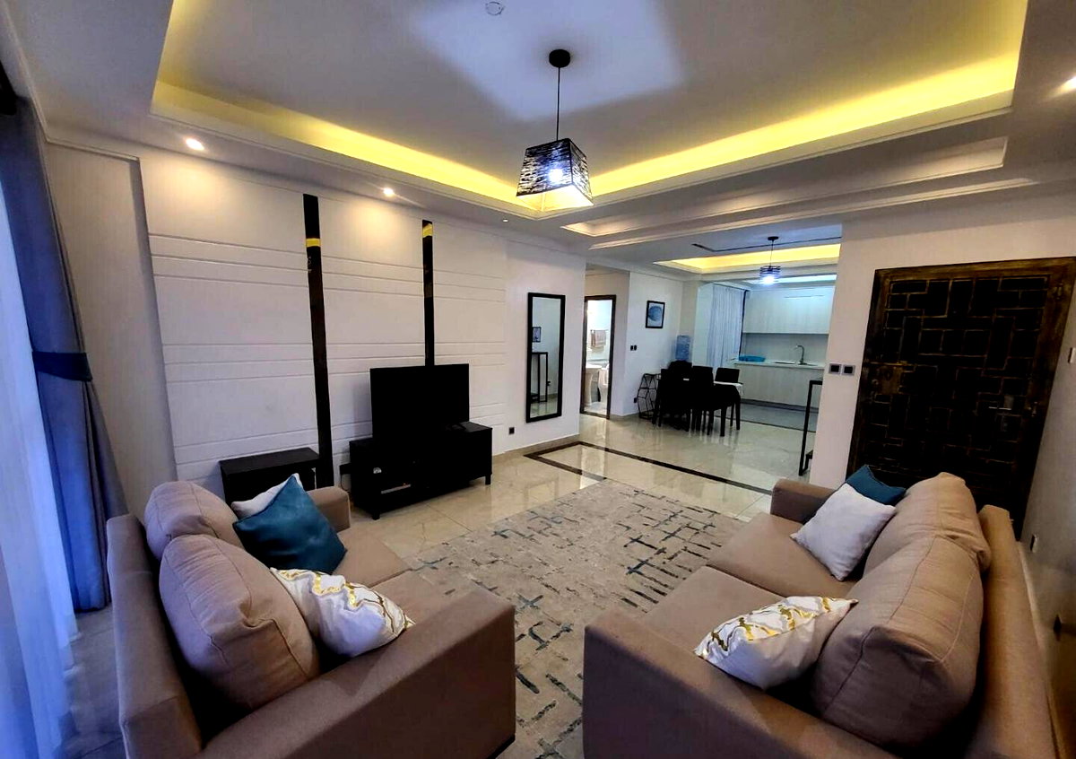 2BR All-Ensuite with Rooftop Garden & Pool - Kilimani