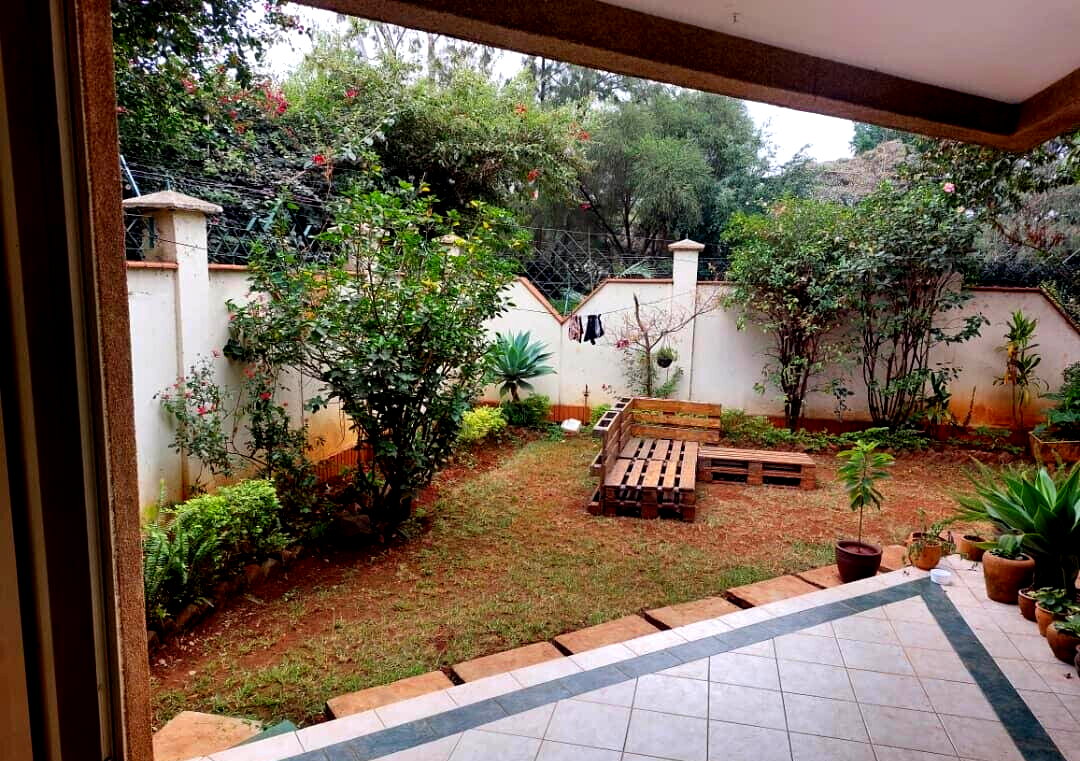 4BR Townhouse with Sunroom & Pet-Friendly Garden - Kilimani