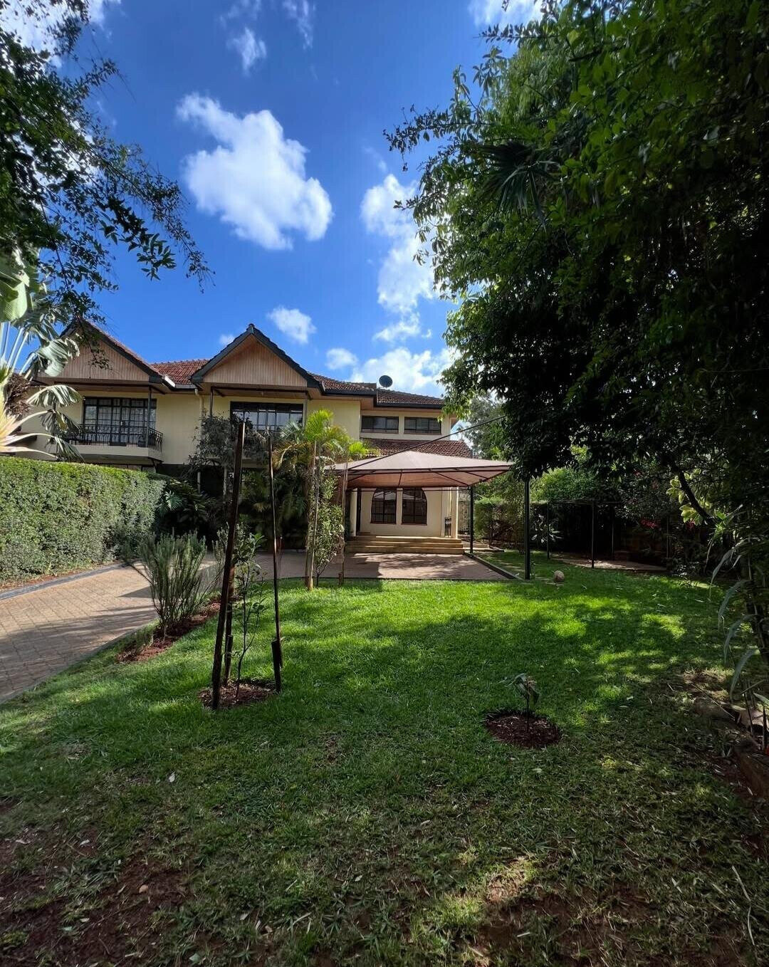 4-Ensuite Townhouse with Private Garden & DSQ - Lavington