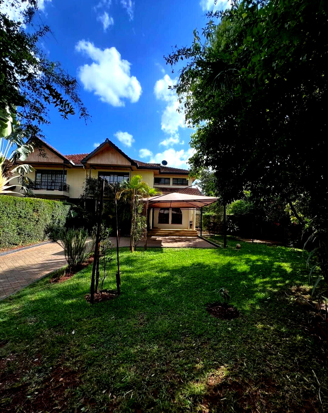 4-Ensuite Townhouse with Private Garden & DSQ - Lavington