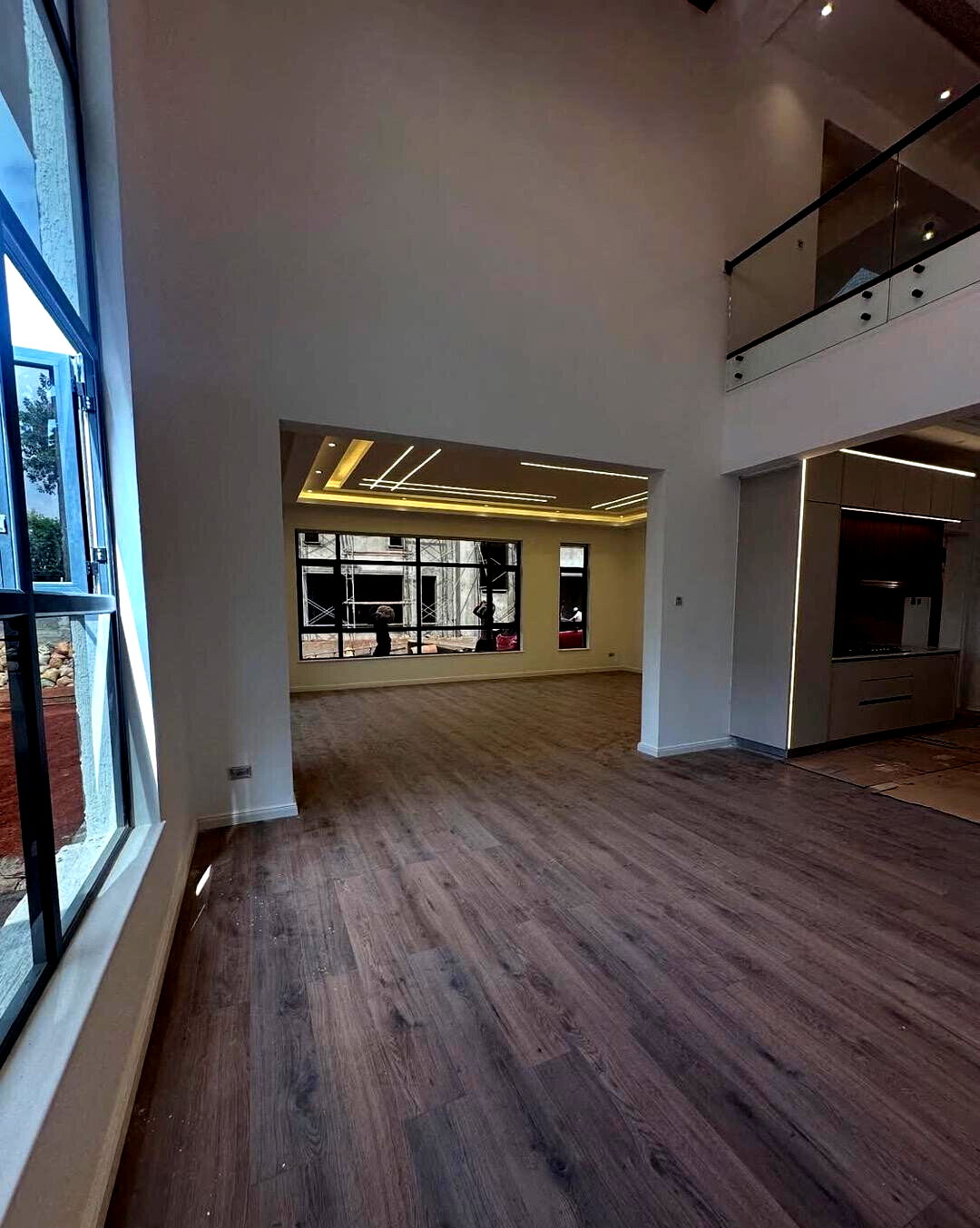 6-Ensuite Townhouse with Private Pool & DSQ - Lavington