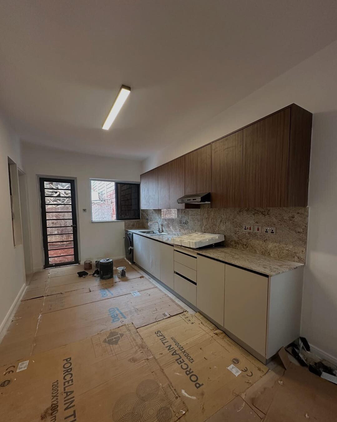 6-Ensuite Townhouse with Private Pool & DSQ - Lavington