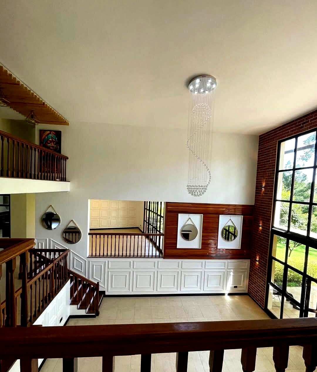 Half-Acre Townhouse with Private Dam & Gym – Karen