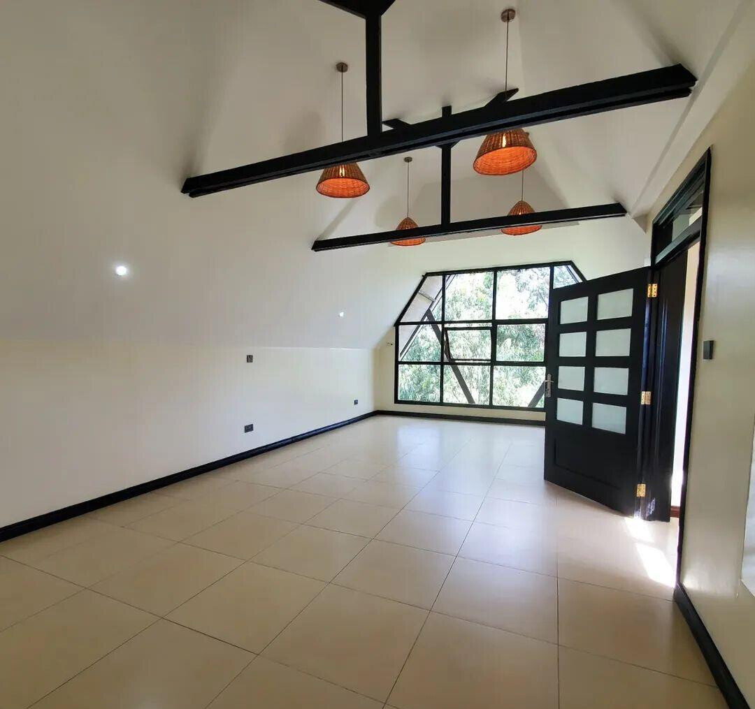 5-Ensuite Townhouse with Lake & Pool Access – Karen Gated Estate