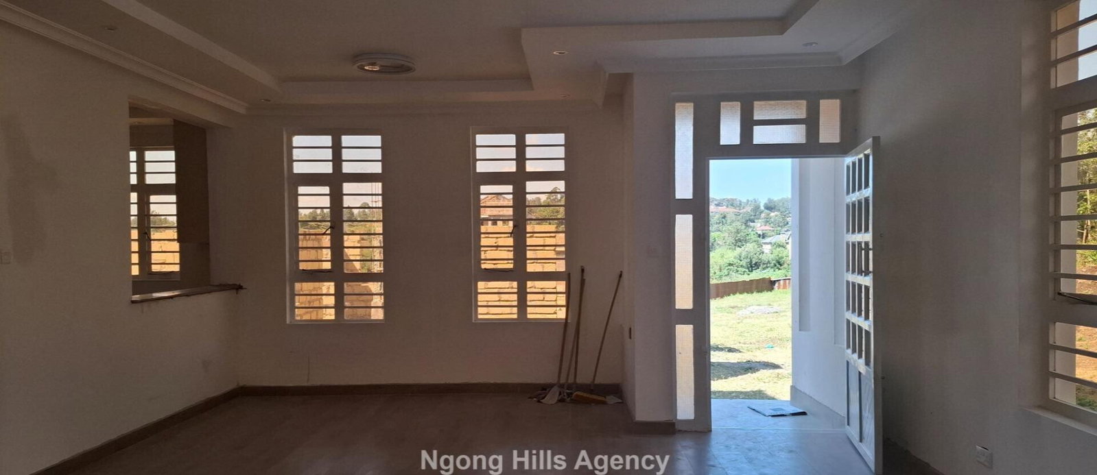 Tri-Level 4BR Villa with Rooftop & DSQ - Matasia, Ngong