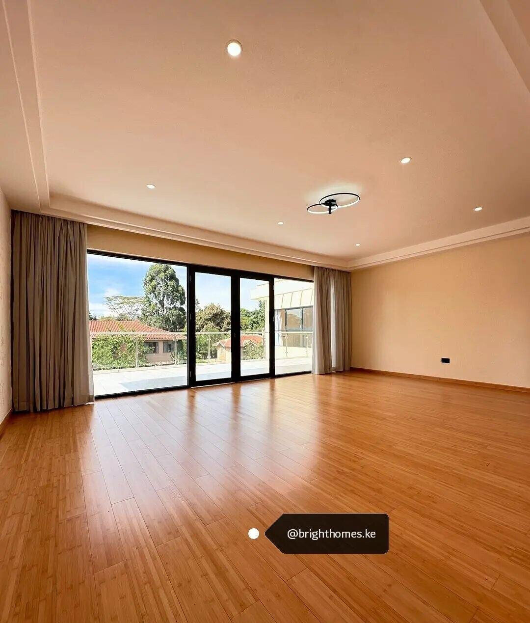 5BR All-Ensuite Townhouse with Pool & Large Private Garden - Runda