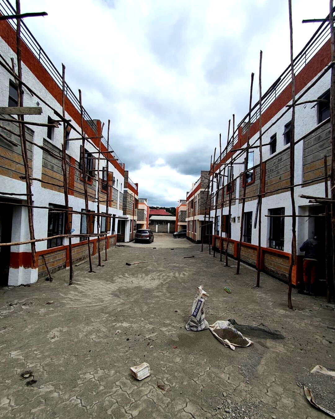 3BR Master En-Suite Townhouse 600m from Magadi Road - Rimpa